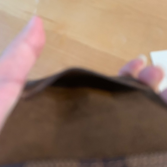 Louis Vuitton Cufflink Case - Picture 5 of 13